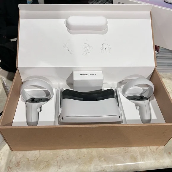Oculus Quest 2 VR Headset 128 Gb - Picture 3 of 5